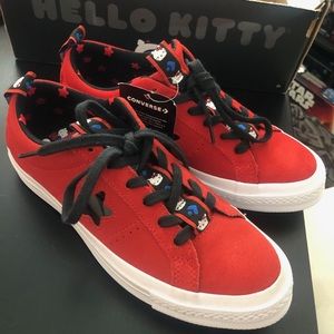 Hello Kitty x Converse one star